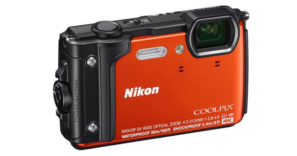 Nikon Coolpix W300 sida