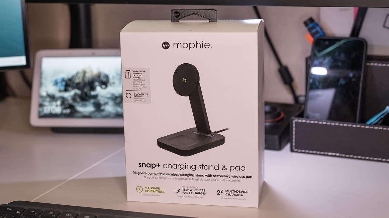 mophie snap plus charging stand and pad 1
